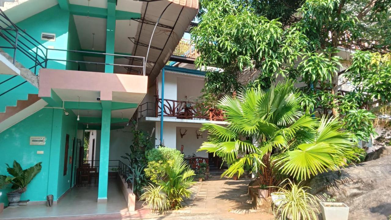 Sigiri Lion Lodge Sigiriya Bagian luar foto